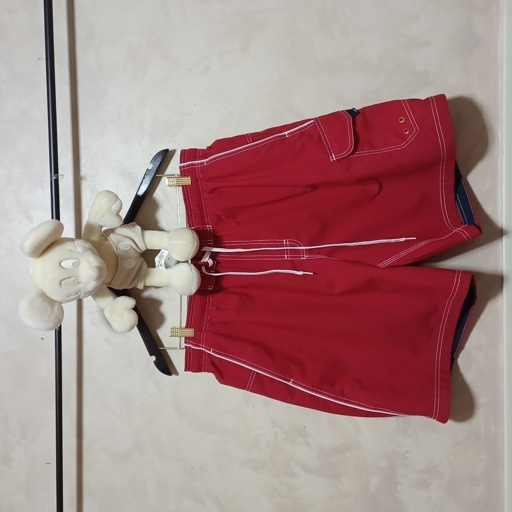 SPEEDO SWIM TRUNKS BOARD SHORTS SIZE XL IN BEAUTIFUL DEEP RED